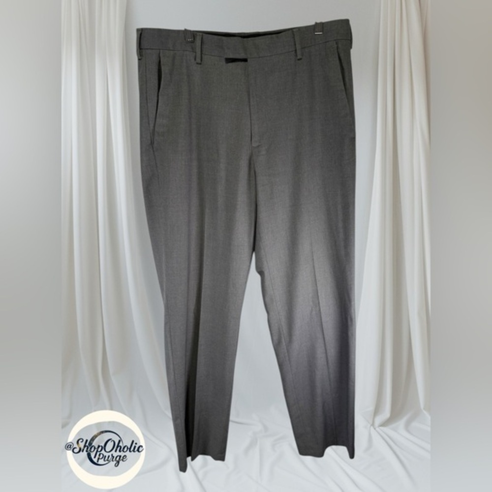 Kenneth Cole Reaction Gray Dress pants size 34 Flat Front Trousers